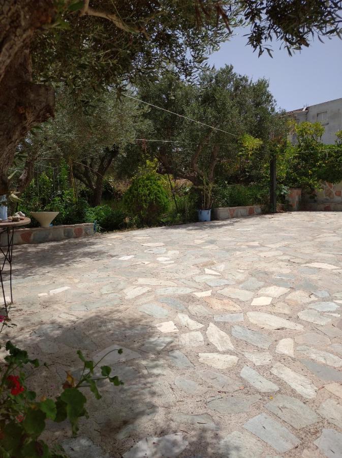 Mila LA villa Kastron  Luaran gambar