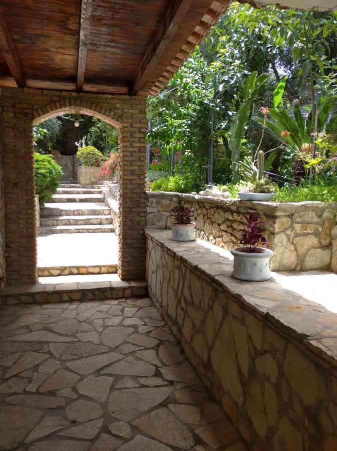Mila LA villa Kastron  Luaran gambar