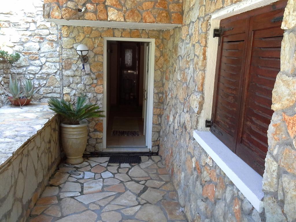 Mila LA villa Kastron  Luaran gambar