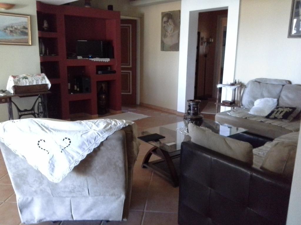 Mila LA villa Kastron  Luaran gambar
