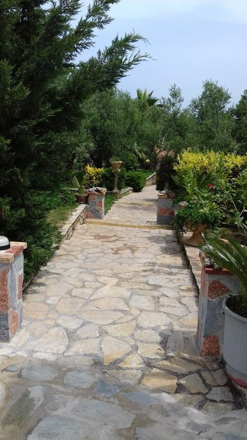Mila LA villa Kastron  Luaran gambar