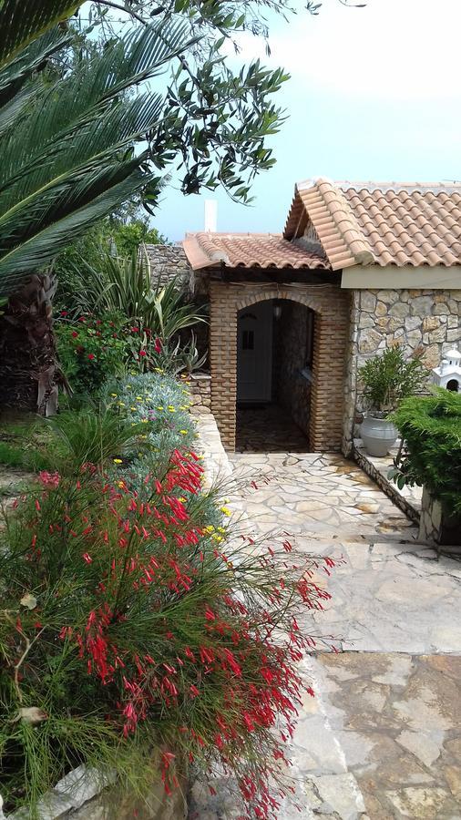 Mila LA villa Kastron  Luaran gambar